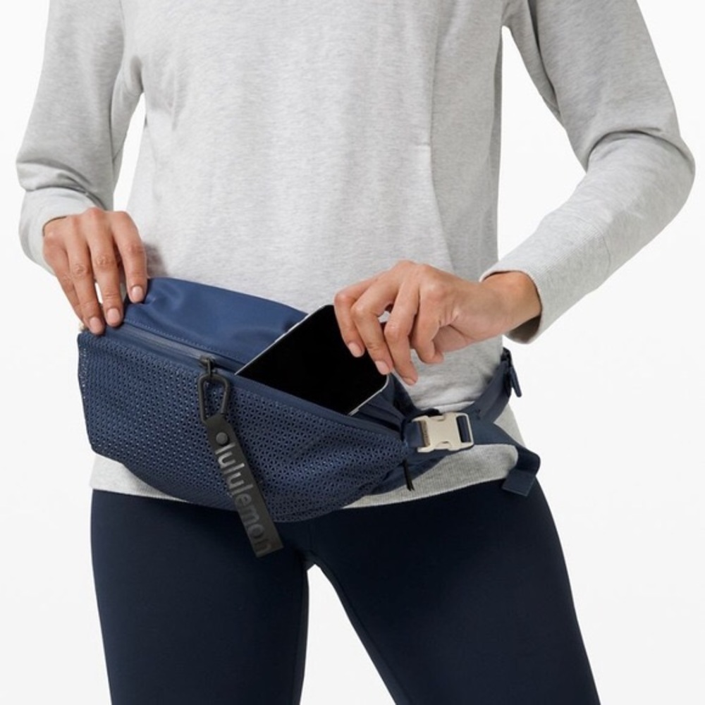 Lululemon All hours belt bag in ink Blue